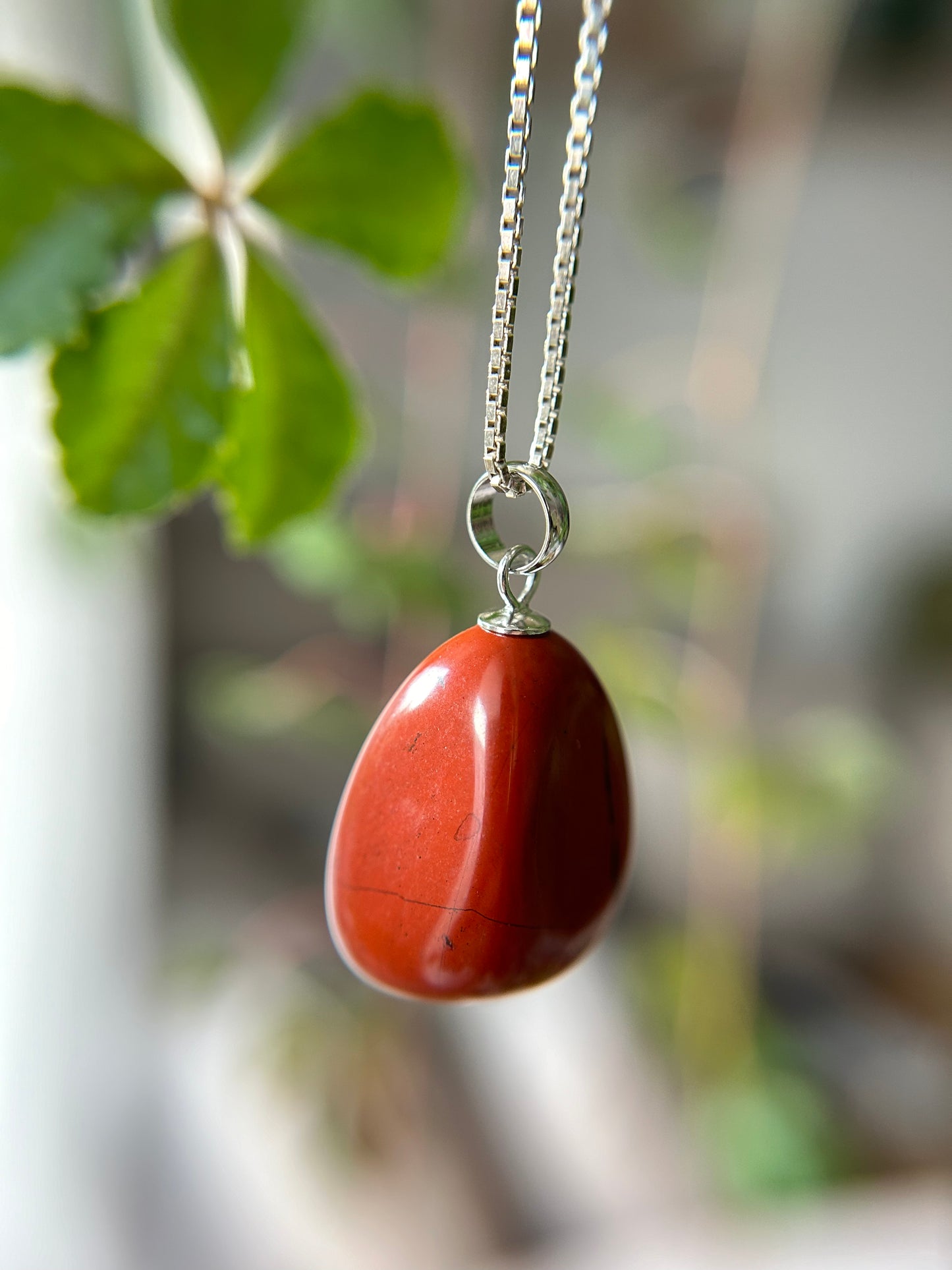Kettenanhänger Roter Jaspis